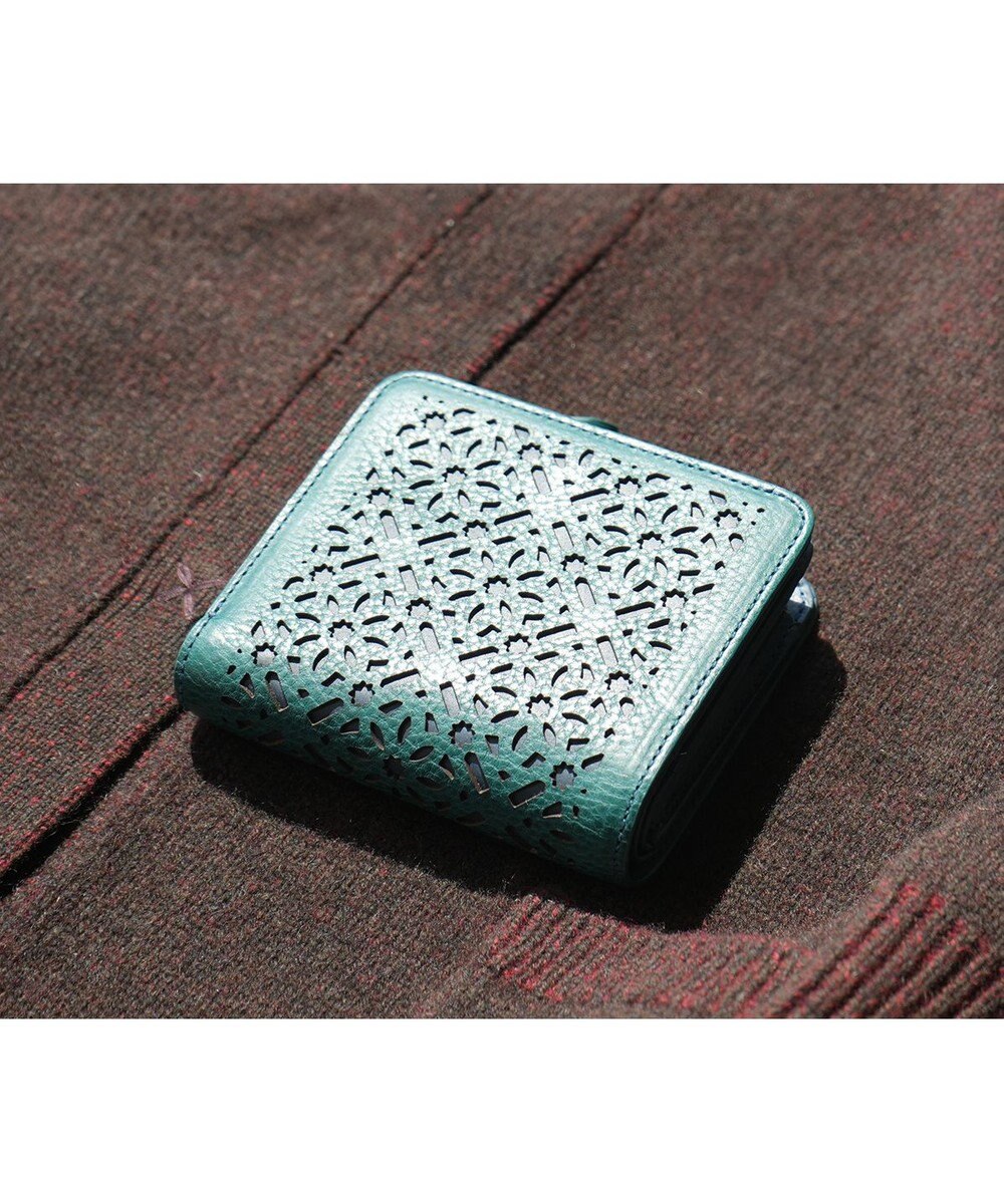 genten ダイヤカットワーク　二つ折り財布 