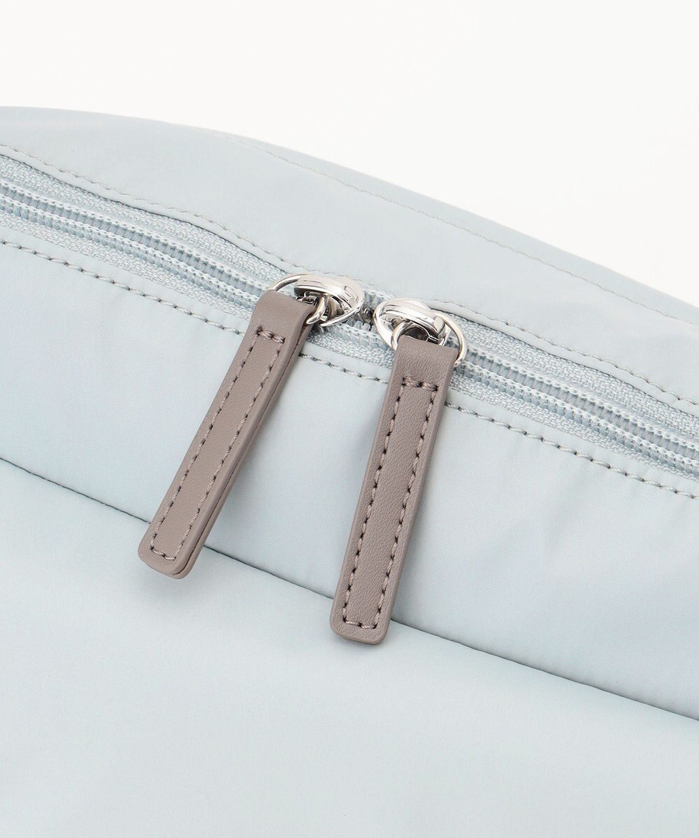 Y'SACCS ダブルタブ　トラベルポシェット 