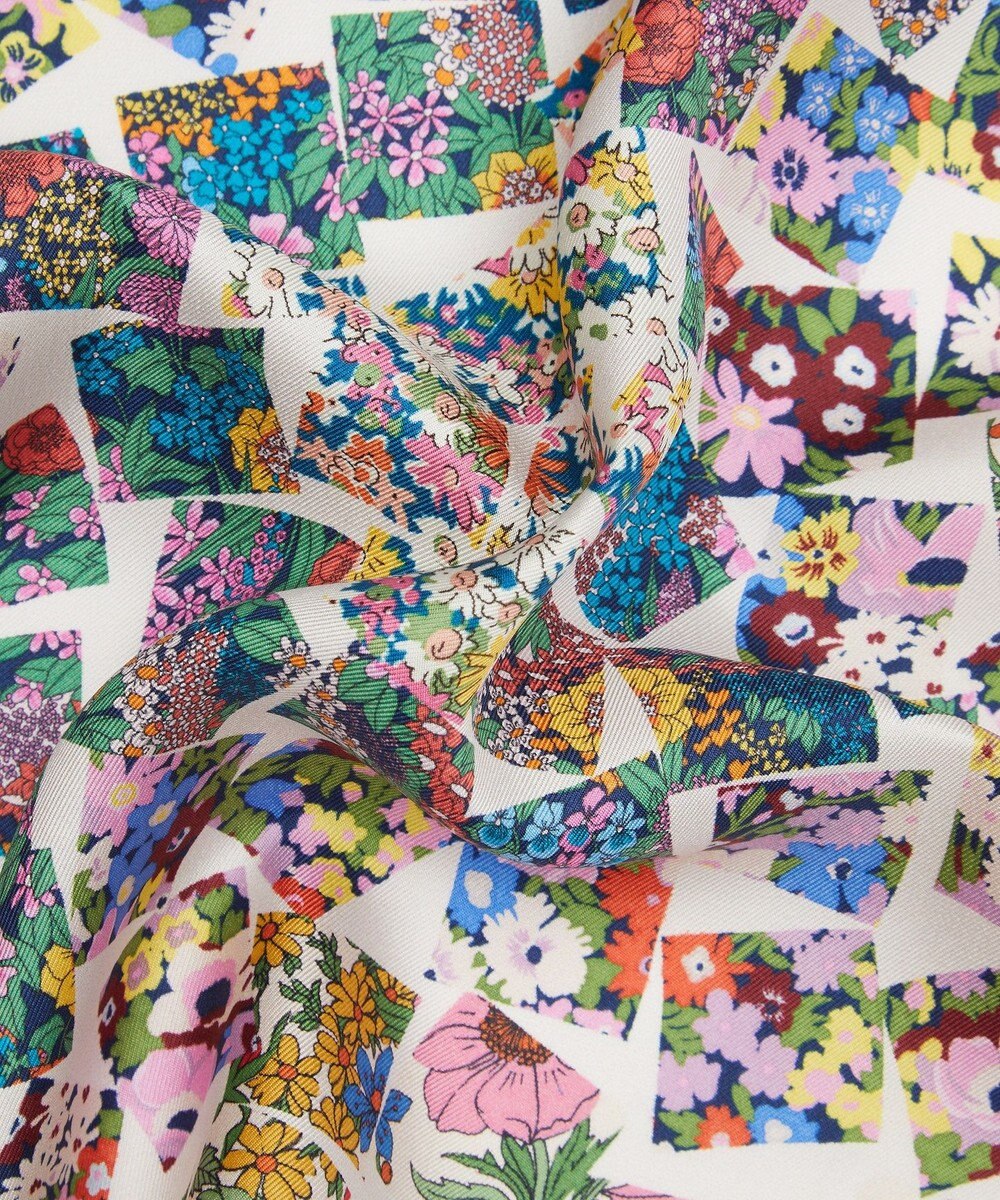 LIBERTY. リトールド パッチワーク 45x45 シルク スカーフ 