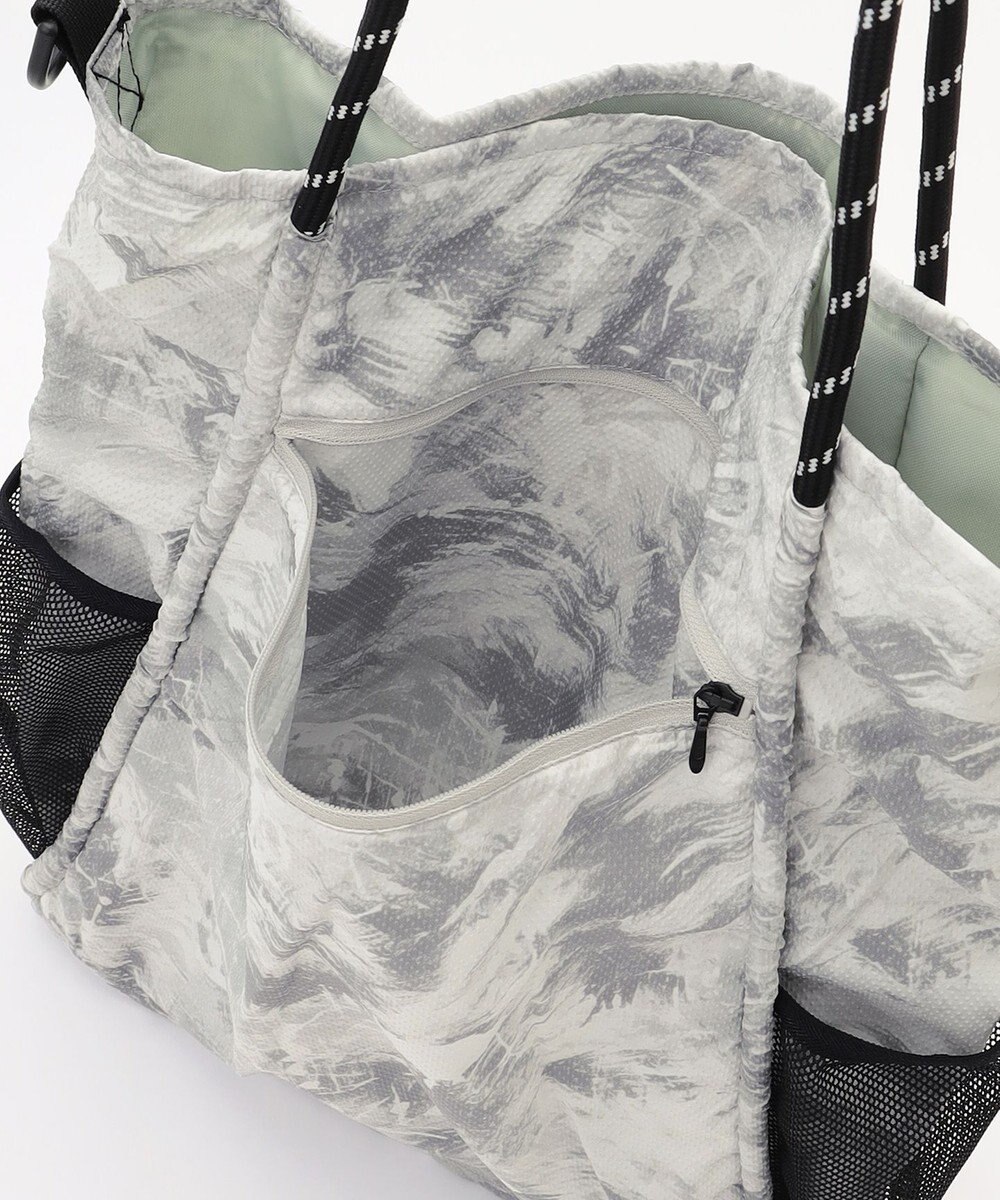 JOSEPH ABBOUD MOUNTAIN 【軽量/ECO撥水/ポケッタブル】エンボスプリント トートバッグ 