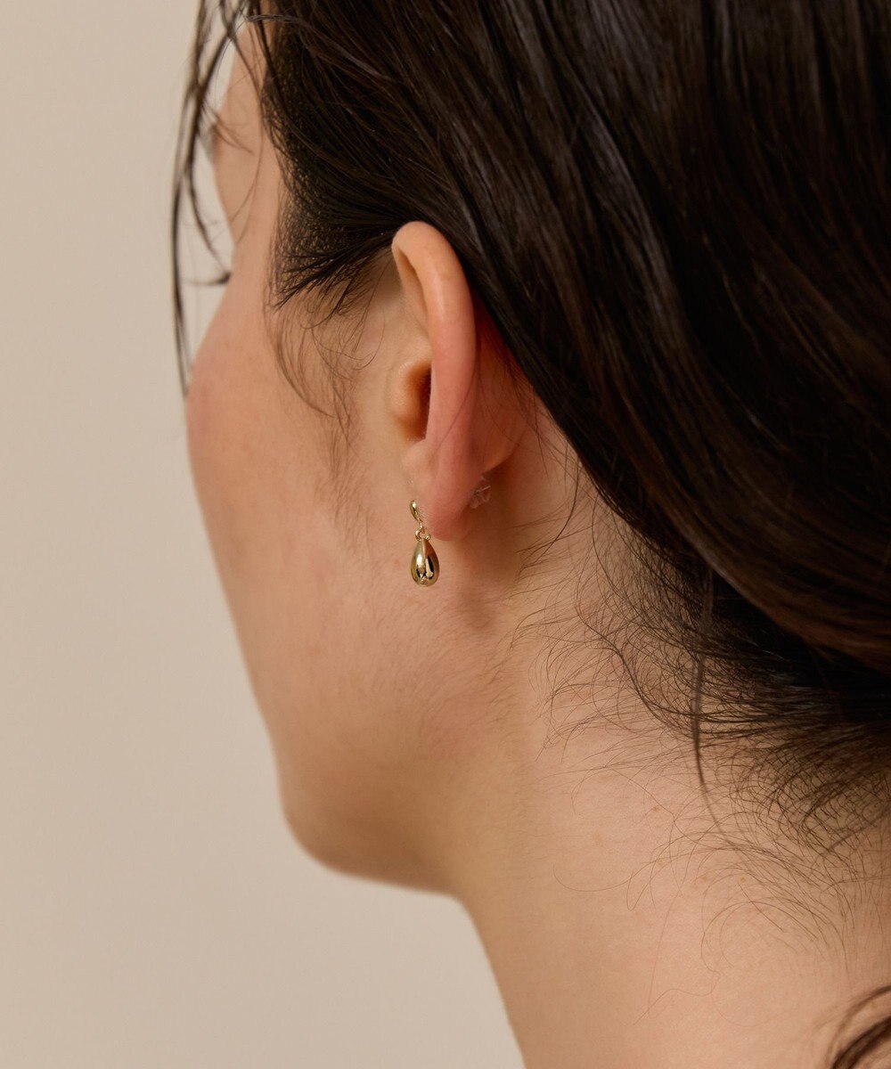 Phoebe 〈金属アレルギー対応〉スイングドロップピアス　ゴールド/ニッケルフリー 