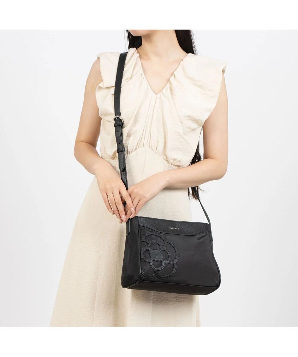 CLATHAS メイティ ショルダーバッグ 