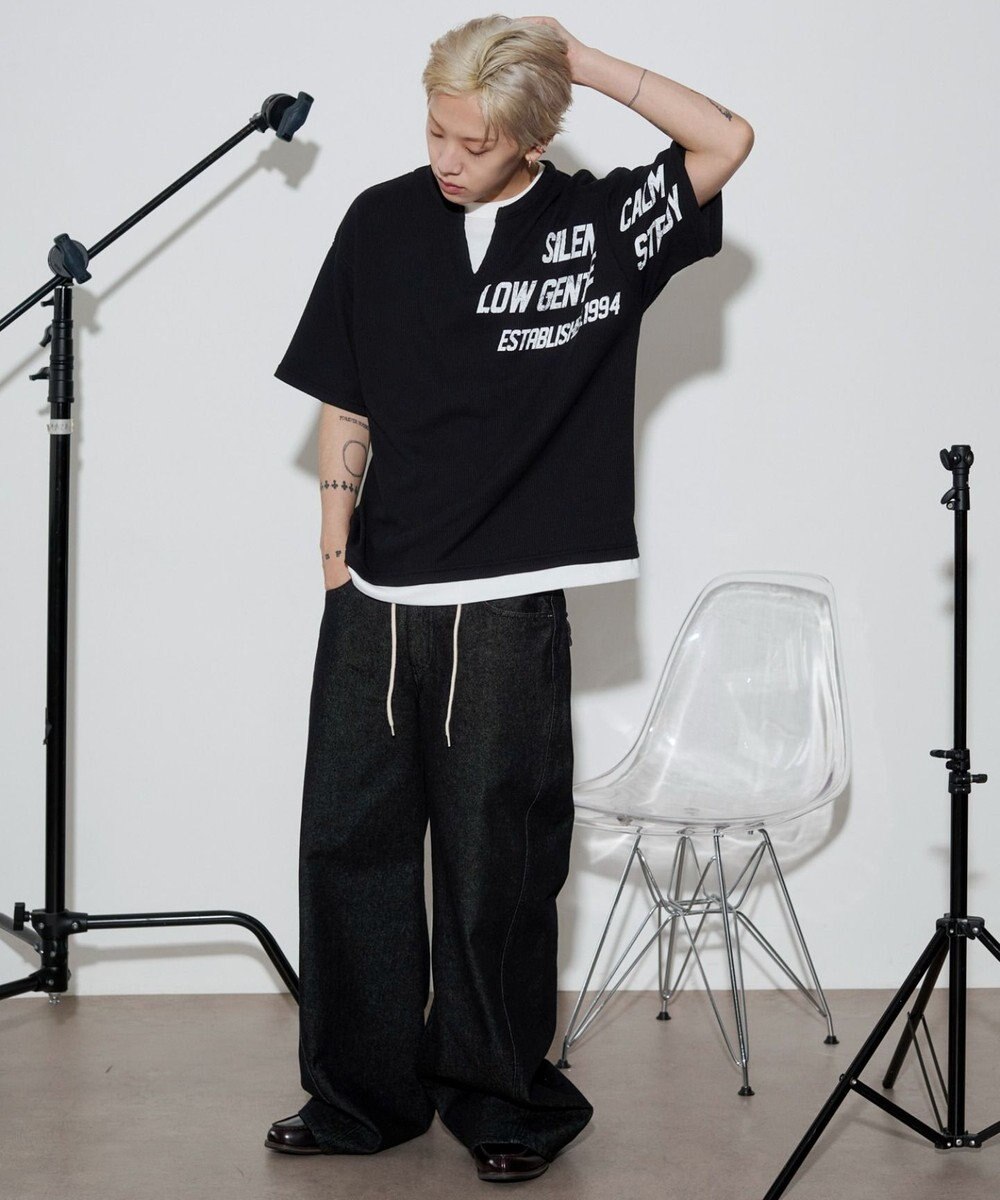 WEGO 【ユニセックス着用ITEM/MLサイズ展開】キーネックフェイクレイヤードグラフィックT（SS） 