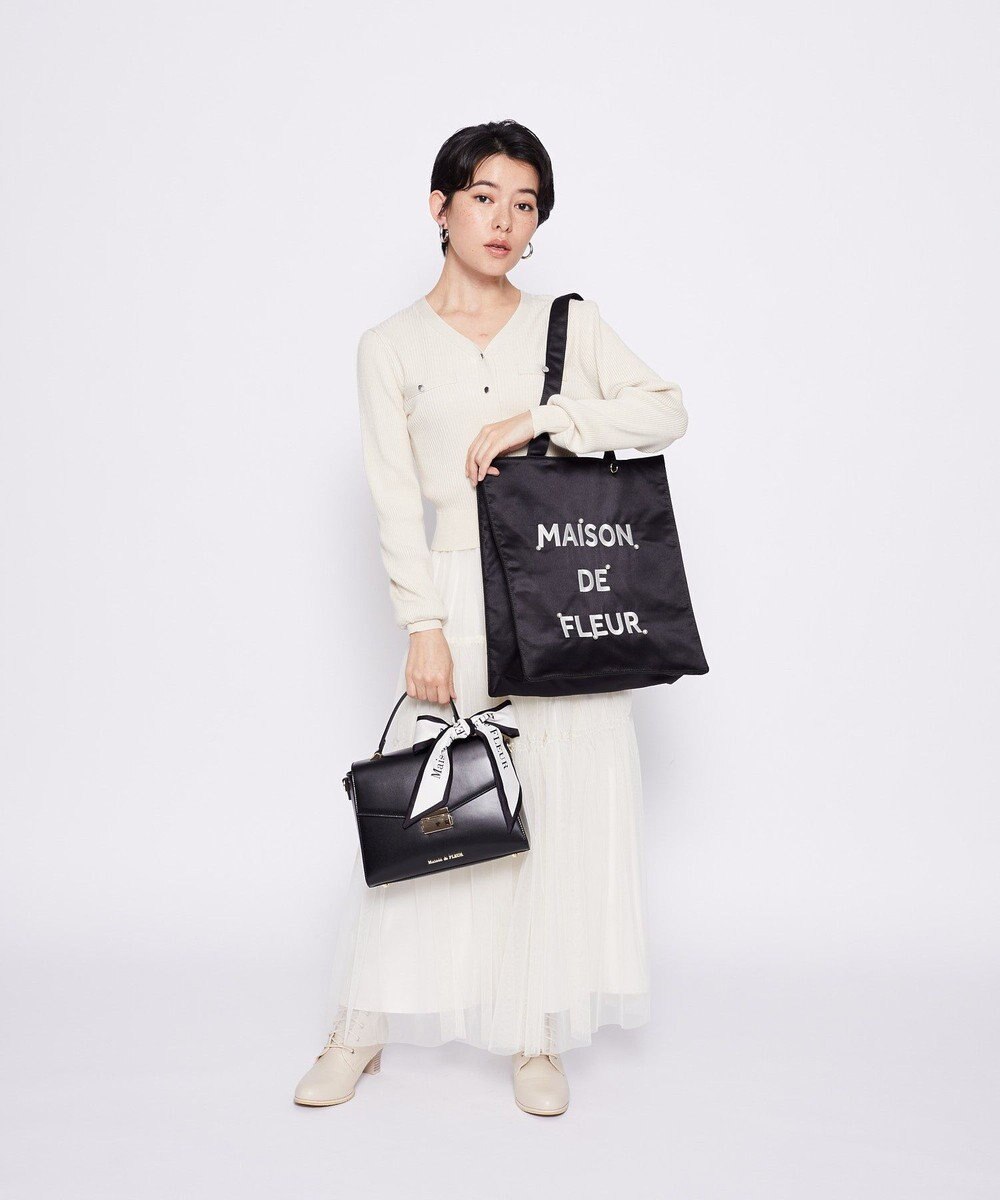 Maison de FLEUR サテンパールブランドロゴ刺繍トートバッグ 