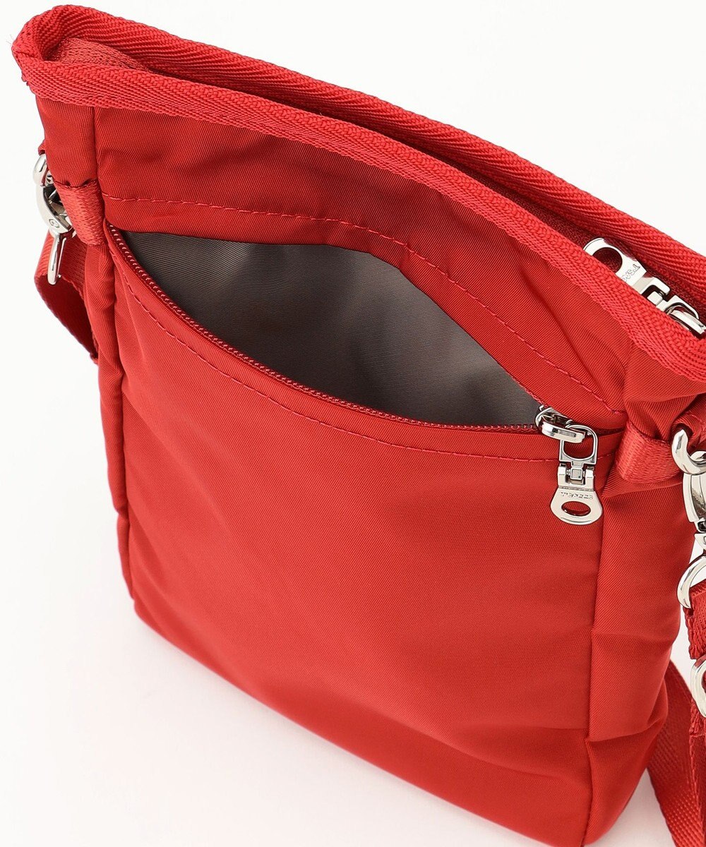 Y'SACCS テープデザイン　トラベルポシェット 