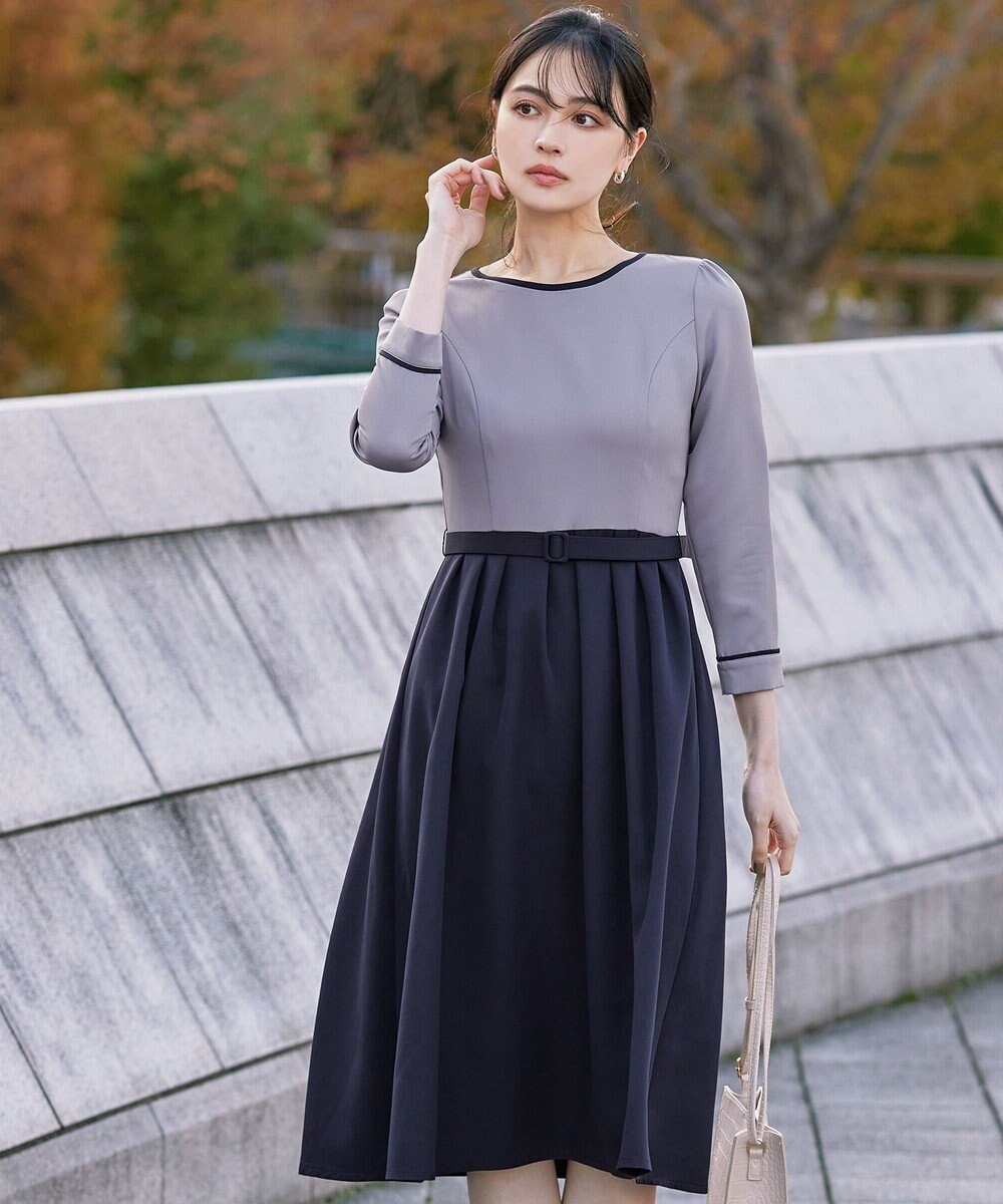 Tiaclasse L 【洗える】バックルベルト付き配色フレアワンピース 