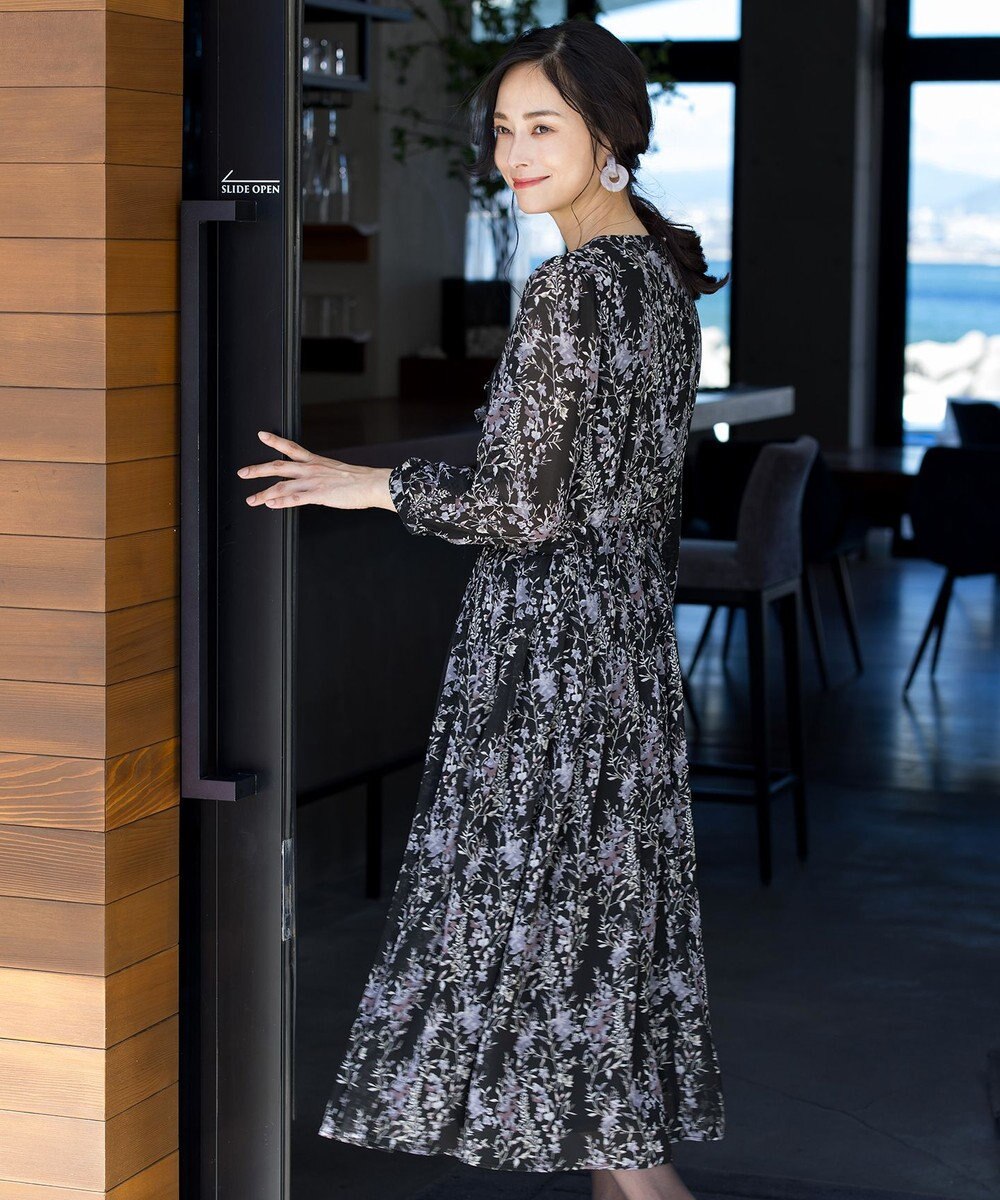 Tiaclasse 【新色追加・洗える】花柄フリルドレープワンピース 