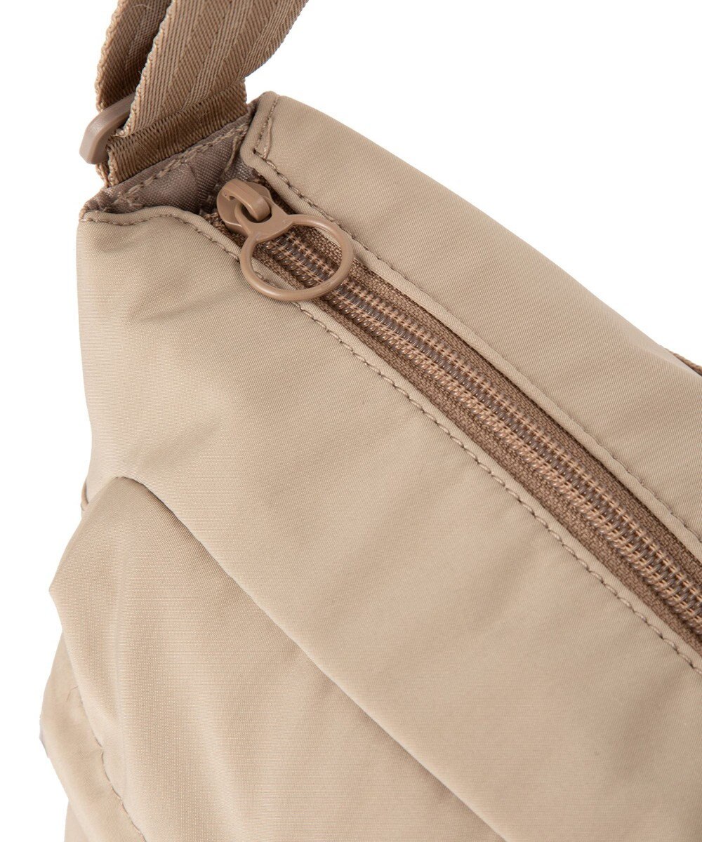 ACE BAGS & LUGGAGE World Traveler ミラ ショルダーバッグ  17532 ワールドトラベラー 