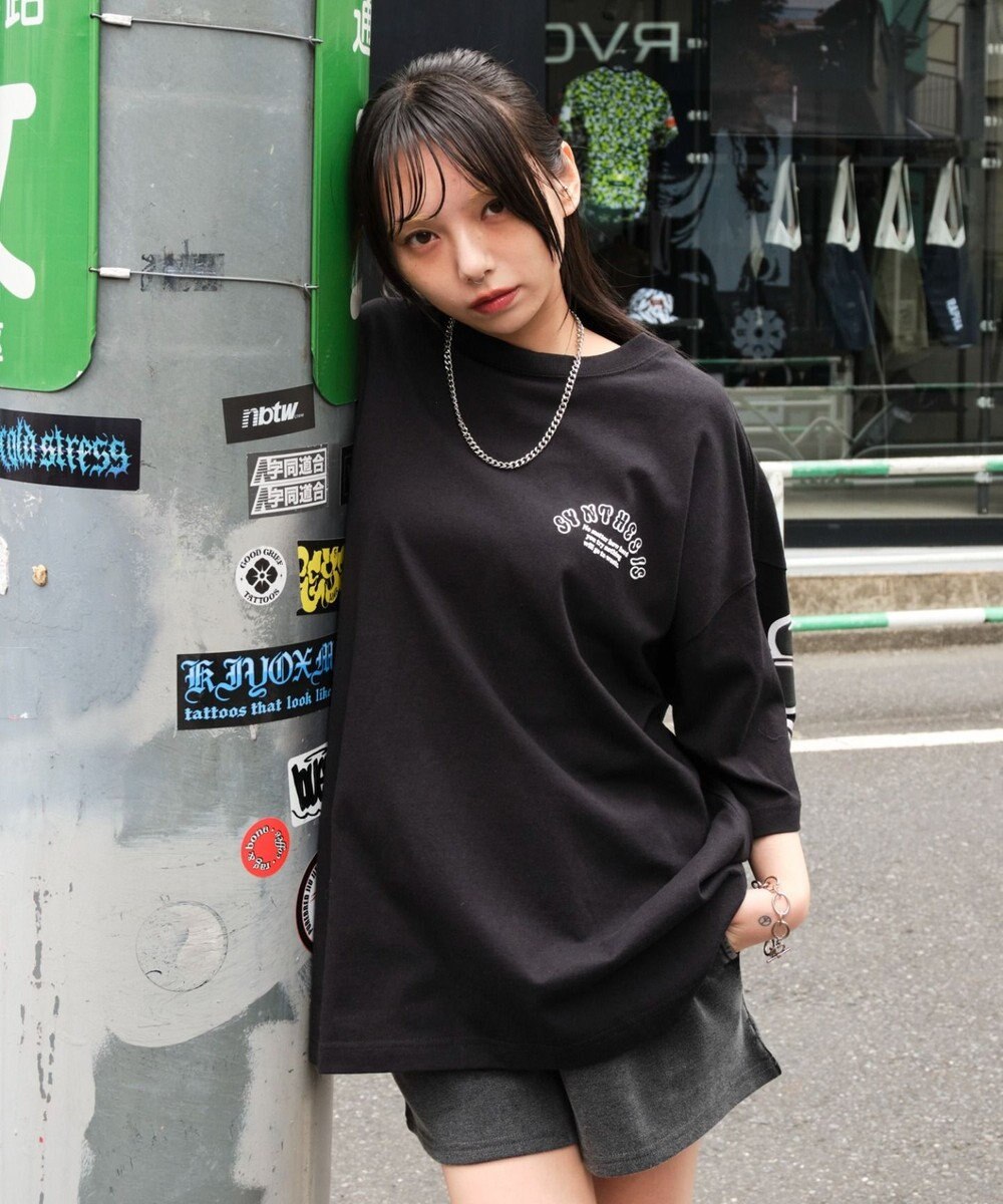 WEGO 【ユニセックス着用ITEM】アクセ付きストレートロゴT（SS） 