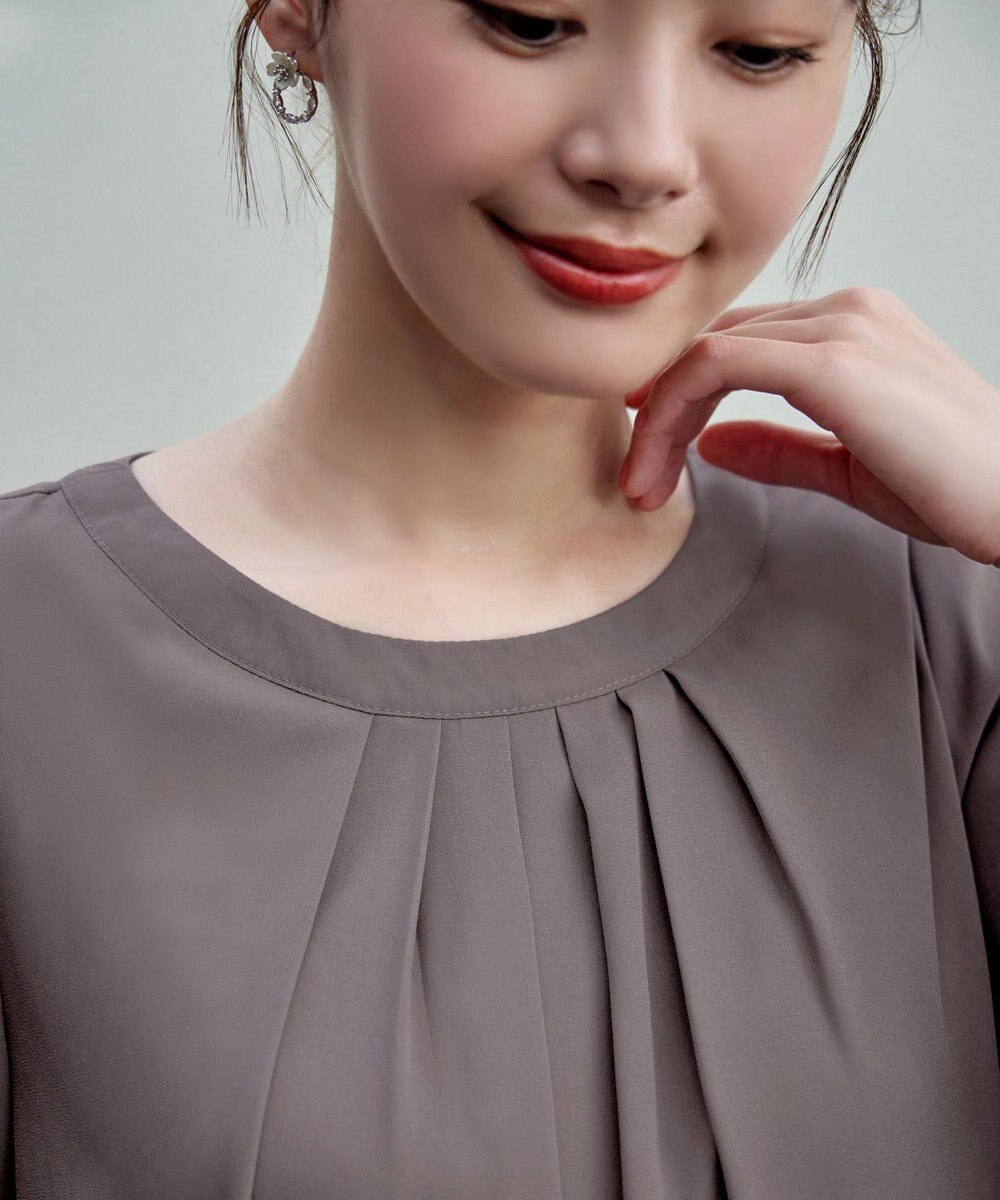 Tiaclasse L 【新色追加・洗える】裏起毛ジョーゼット胸元タックチュニックブラウス 