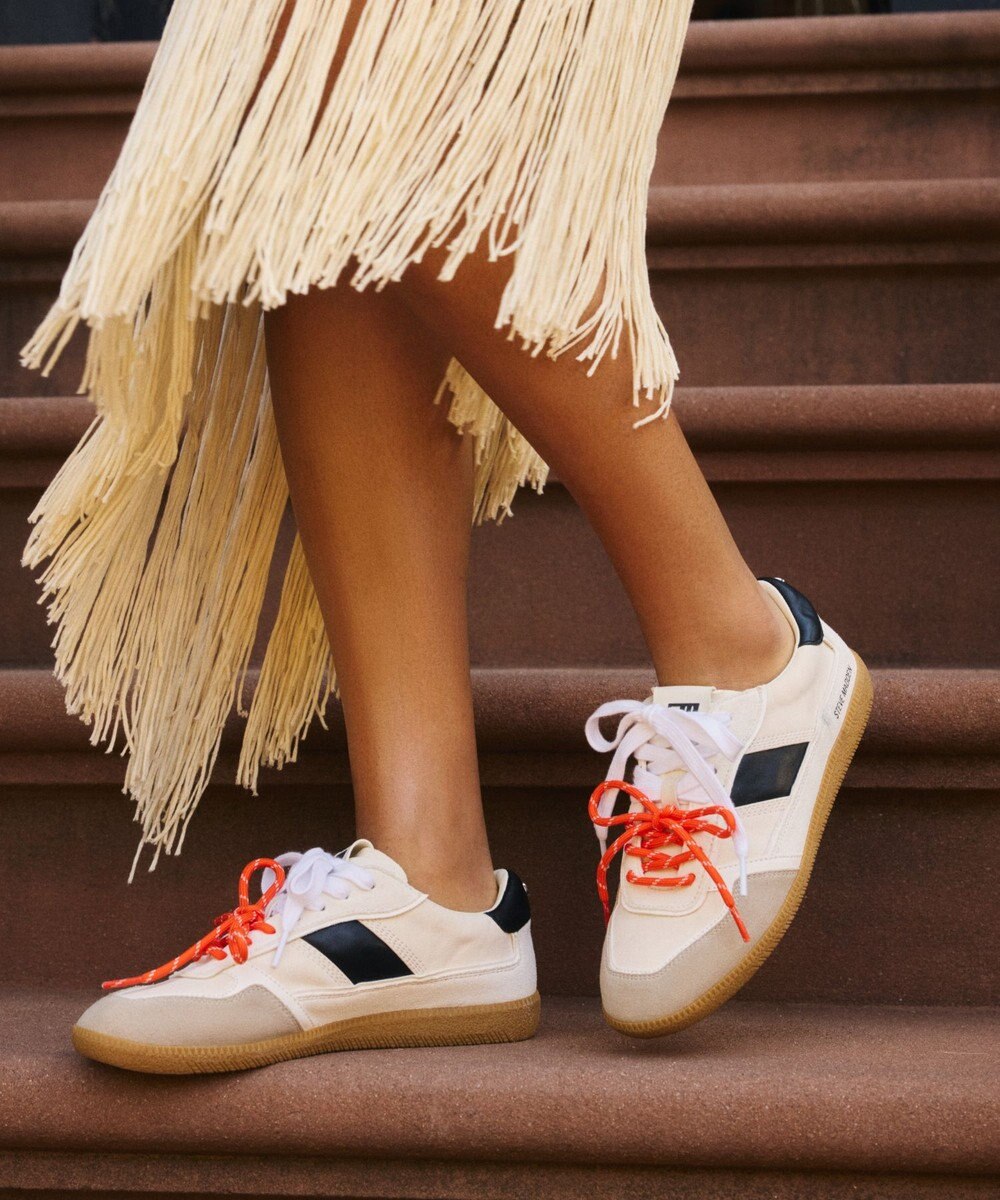 STEVE MADDEN AUGUSTINE ダブルカラークラシックスニーカー 