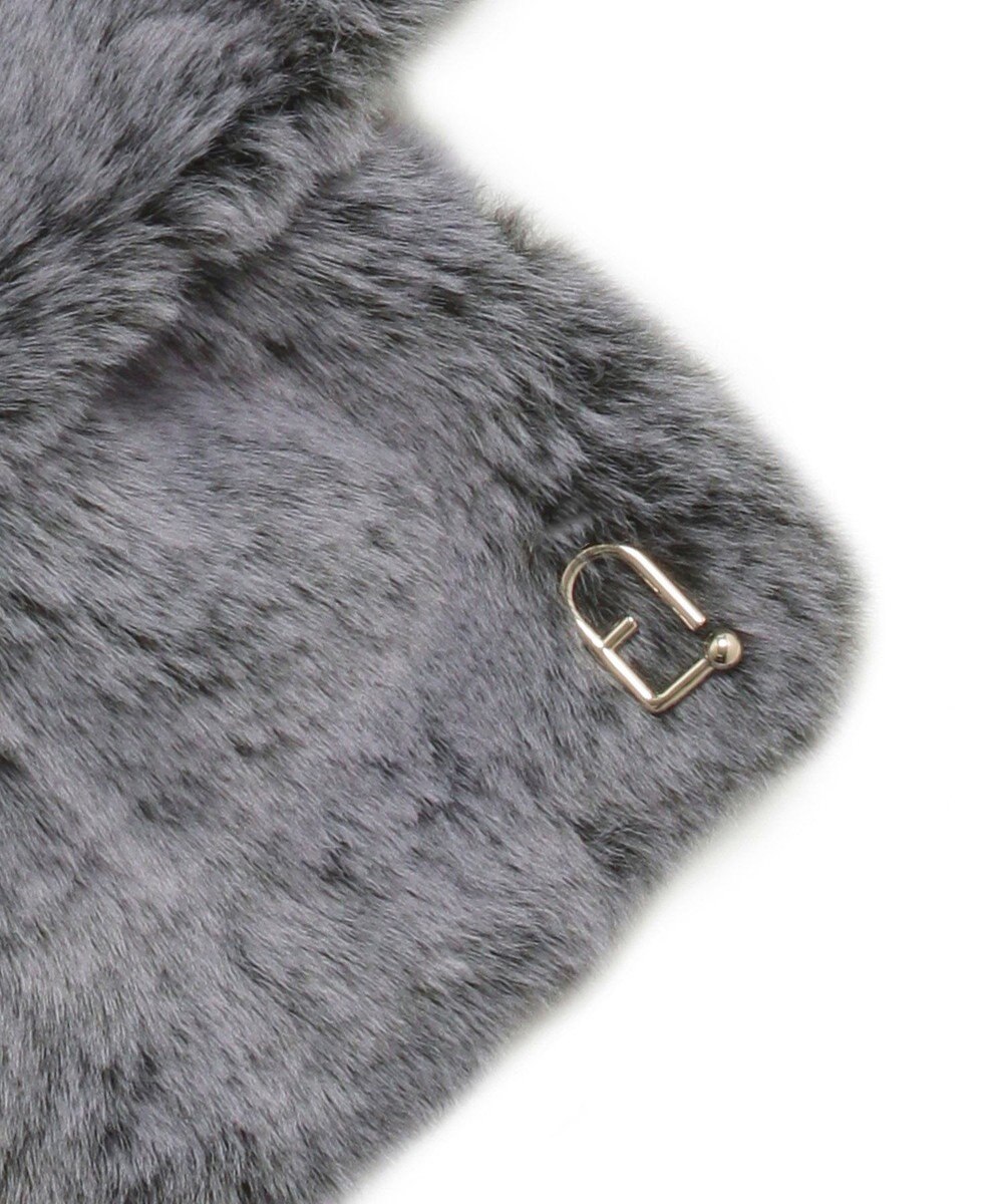 MOONBAT 【WEB限定】FURLA スノートップ チャーム付きフェイクファーマフラー 