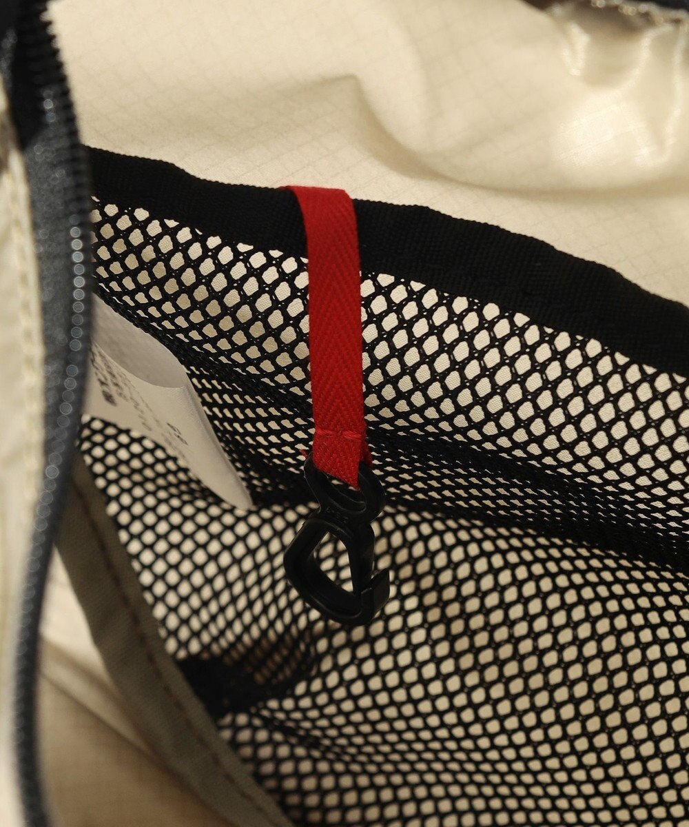 JOSEPH ABBOUD MOUNTAIN 【軽量/撥水】コーデュラナイロンリップ サコッシュ 