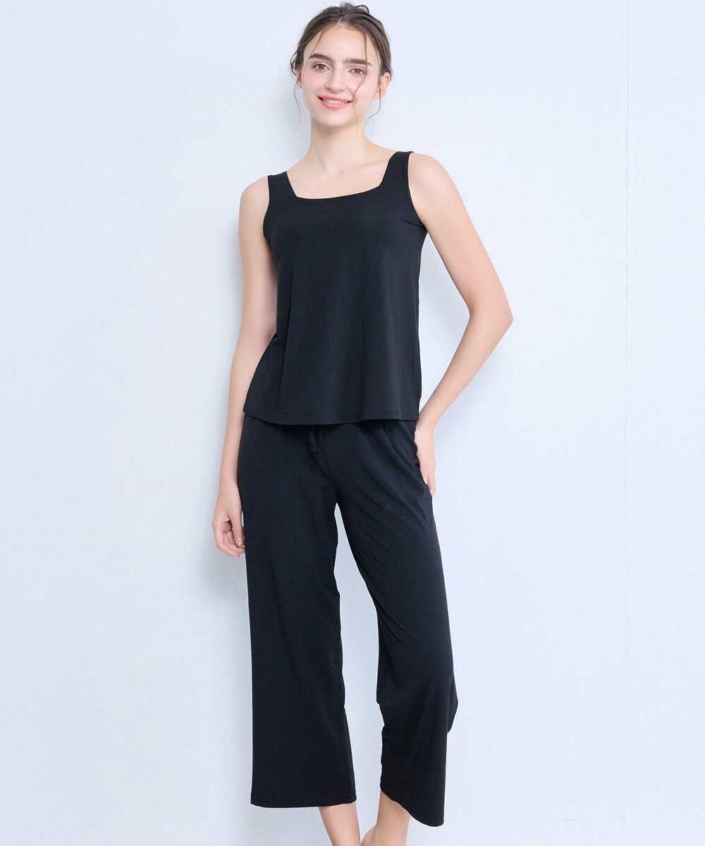 BRADELIS New York 【モアナモリーズ】森みなのオーガニックコットン混エアリーロングパンツ26 