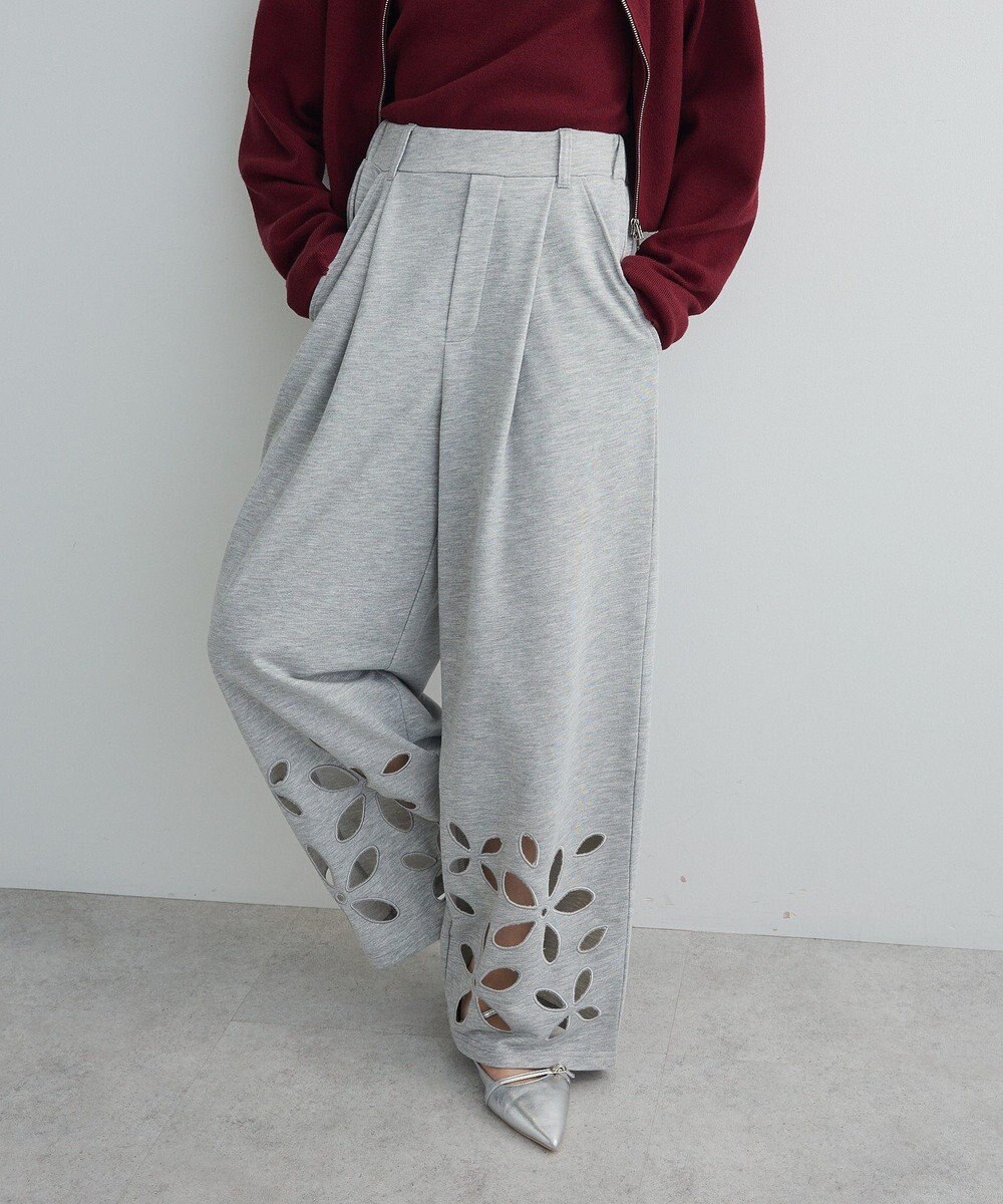 Green Parks フラワーくり抜き刺繍スウェットワイドパンツ 