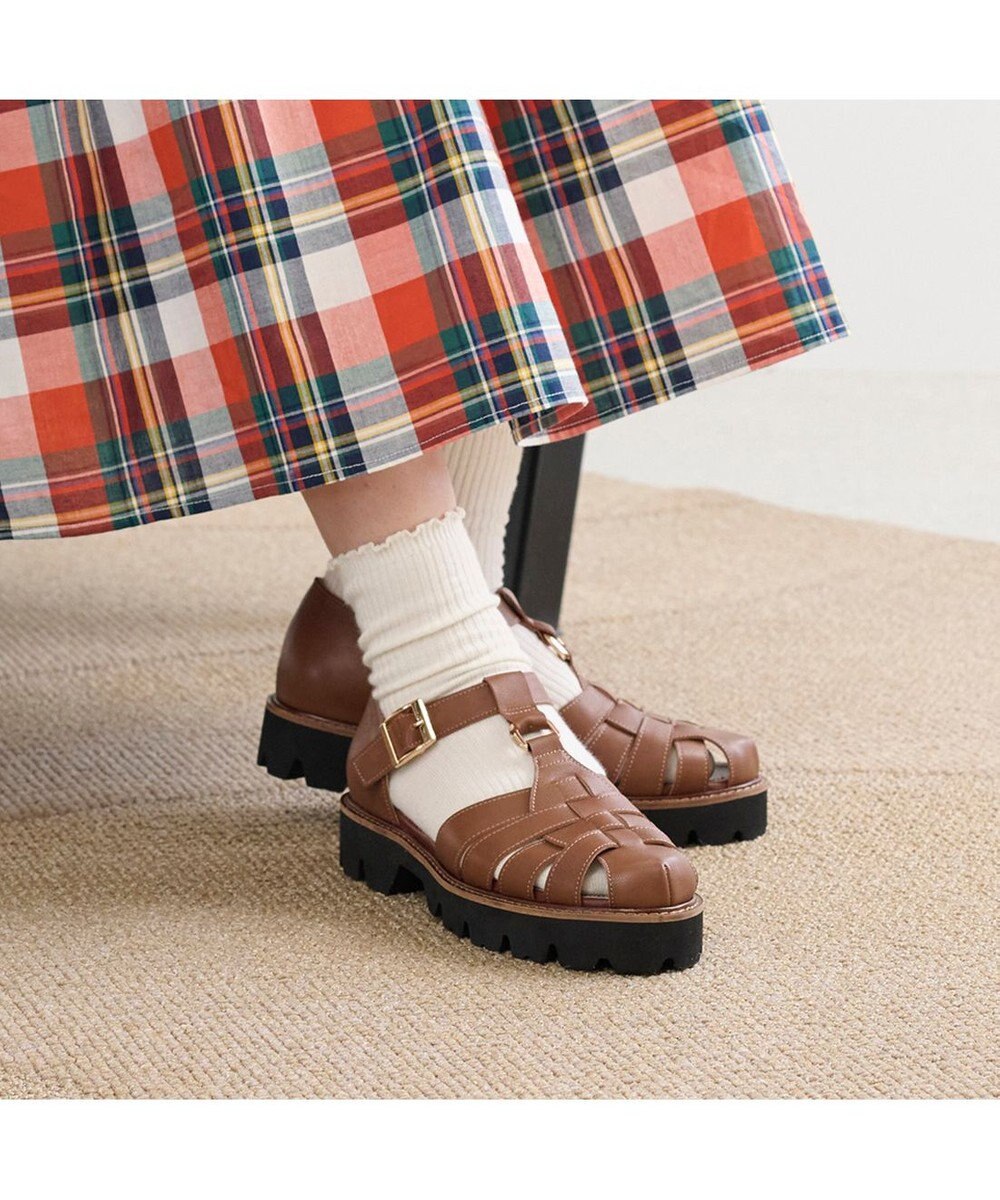 ing <ing>ボリュームソールグルカサンダル 