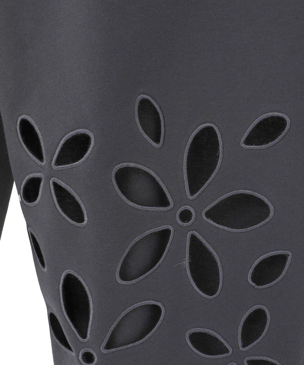 Green Parks フラワーくり抜き刺繍スウェットワイドパンツ 