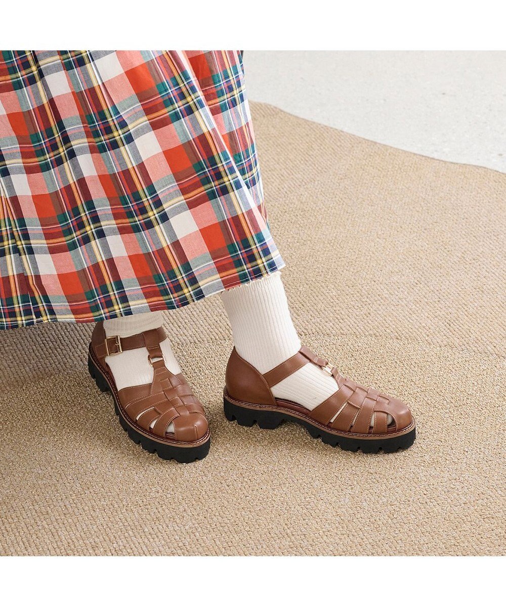 ing <ing>ボリュームソールグルカサンダル 