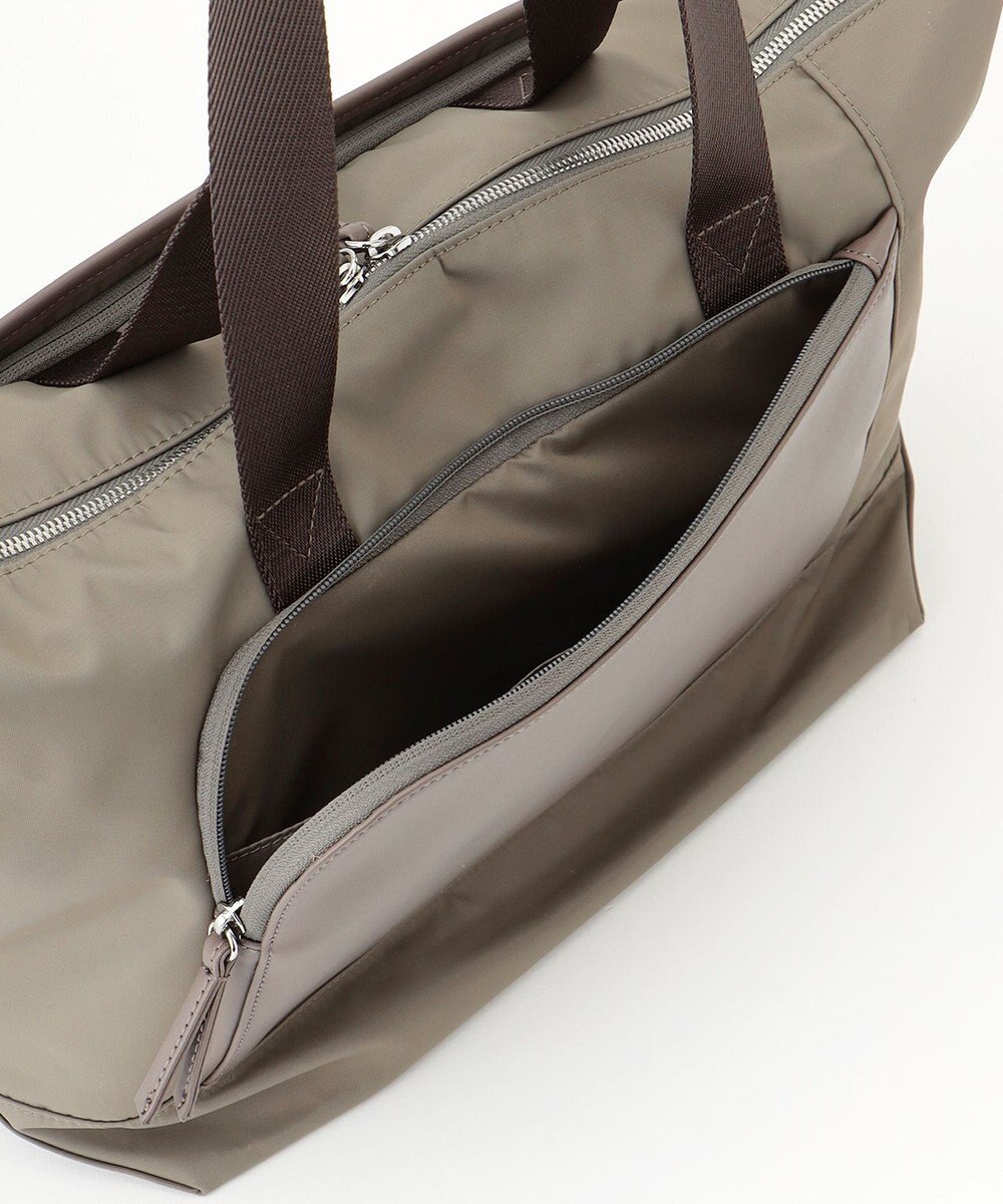 Y'SACCS ナイロン×リサイクルレザー　コンビマルチトート 