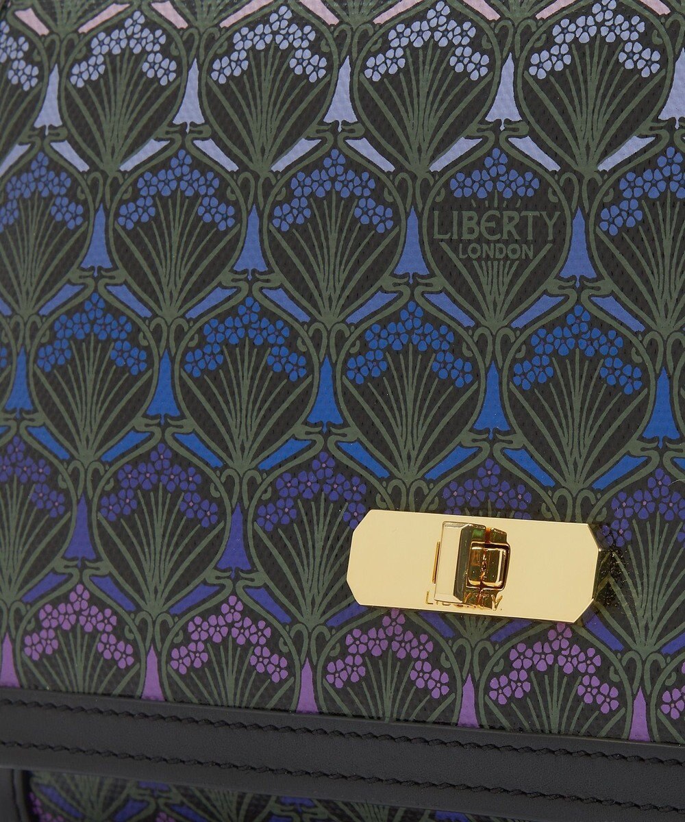 LIBERTY. アイフィス ダスク バークレー ショルダーバッグ 