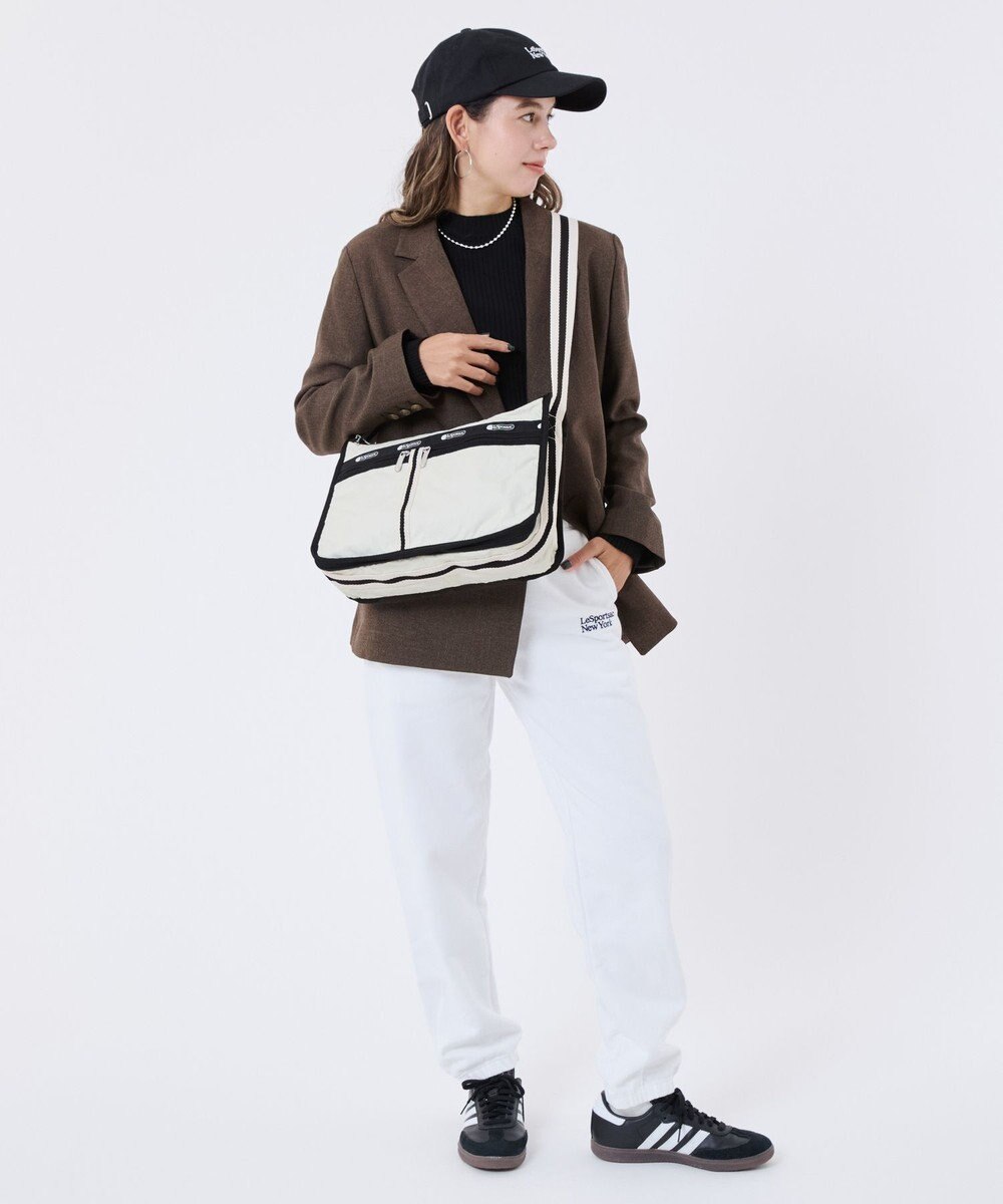 LeSportsac DELUXE EVERYDAY BAG/スペクテイターサンドバー/ブラック 