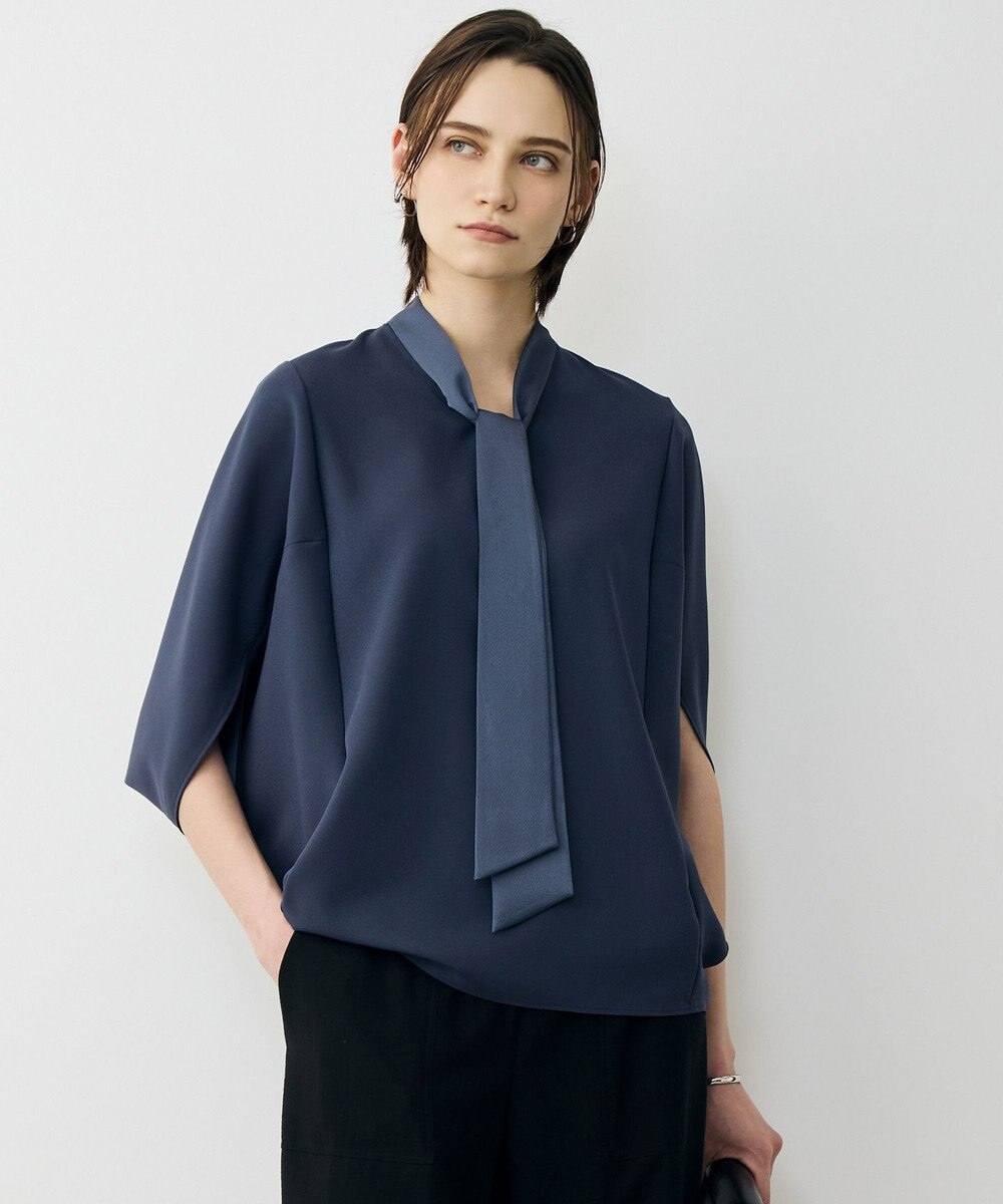 ICB 【先行予約】 FluidBackSatin ドルマンスリーブボウタイブラウス 