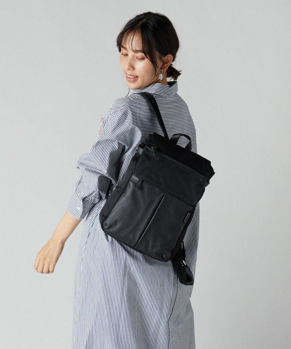 Y'SACCS ナイロン×牛革コンビシリーズ リュックサック 