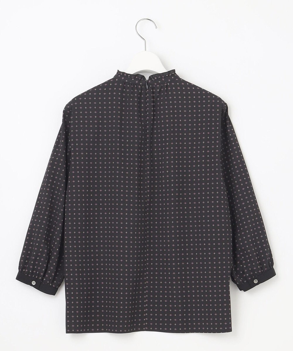 J.PRESS LADIES 【洗える】シュリンクデシン ジオメトリックプリント ブラウス 