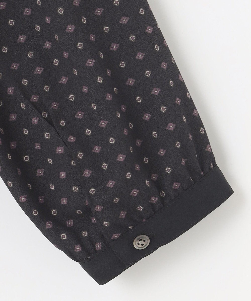 J.PRESS LADIES 【洗える】シュリンクデシン ジオメトリックプリント ブラウス 