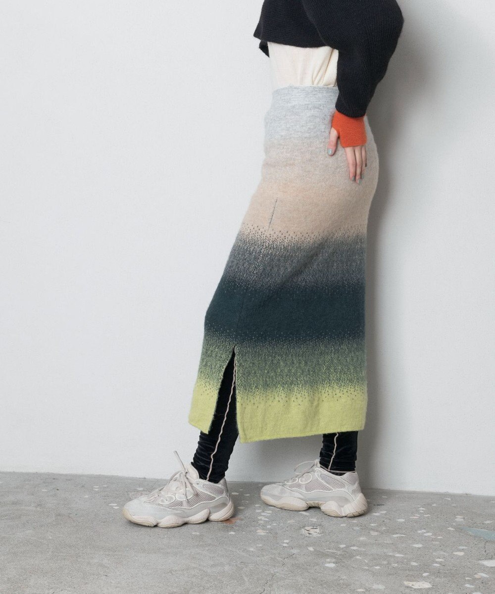TRICOTE GRADATION SHAGGY SKIRT／グラデーションシャギースカート 