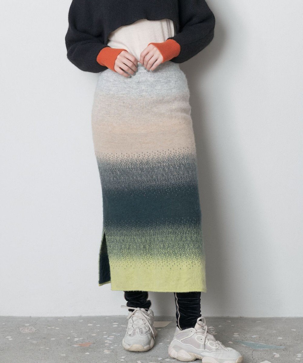 TRICOTE GRADATION SHAGGY SKIRT／グラデーションシャギースカート 