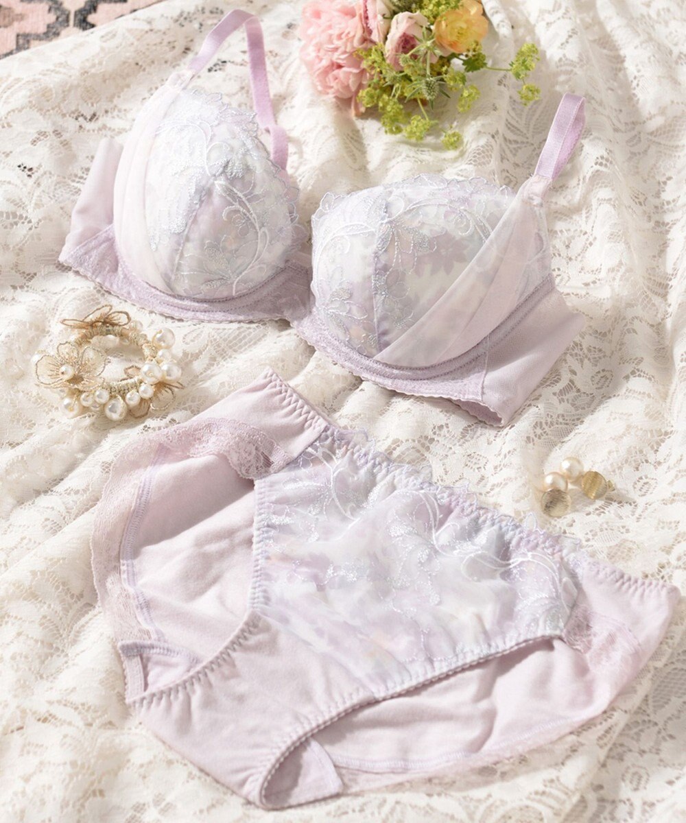 Wing 【エアリーソフトブラ】　ふんわりエアリーな着用感　脇から背中すっきり　ウイング／ワコール　KB2202 