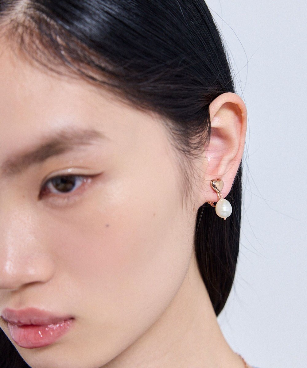 TOCCA FULL HEART EARRINGS 淡水パールイヤリング【星風まどかさん着用】 