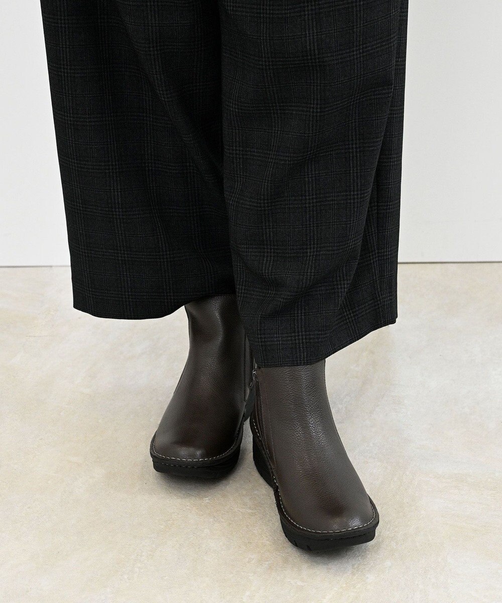 Pointer 本革超軽量サイドゴアショートブーツ 