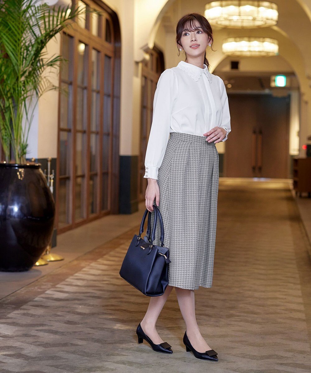 Tiaclasse L 【洗える】襟刺繍ピンタックブラウス 