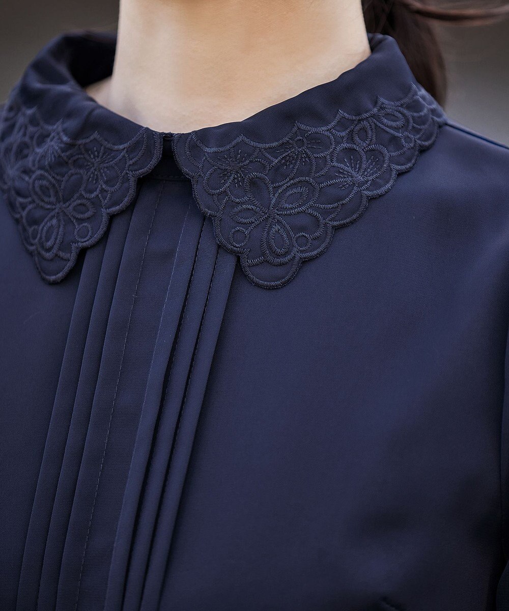 Tiaclasse L 【洗える】襟刺繍ピンタックブラウス 