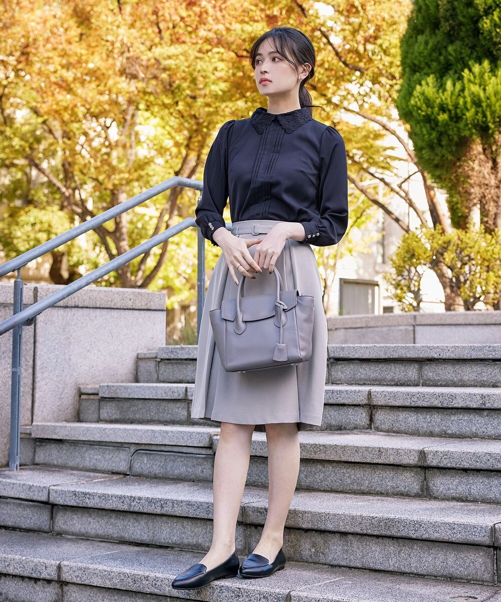 Tiaclasse L 【洗える】襟刺繍ピンタックブラウス 