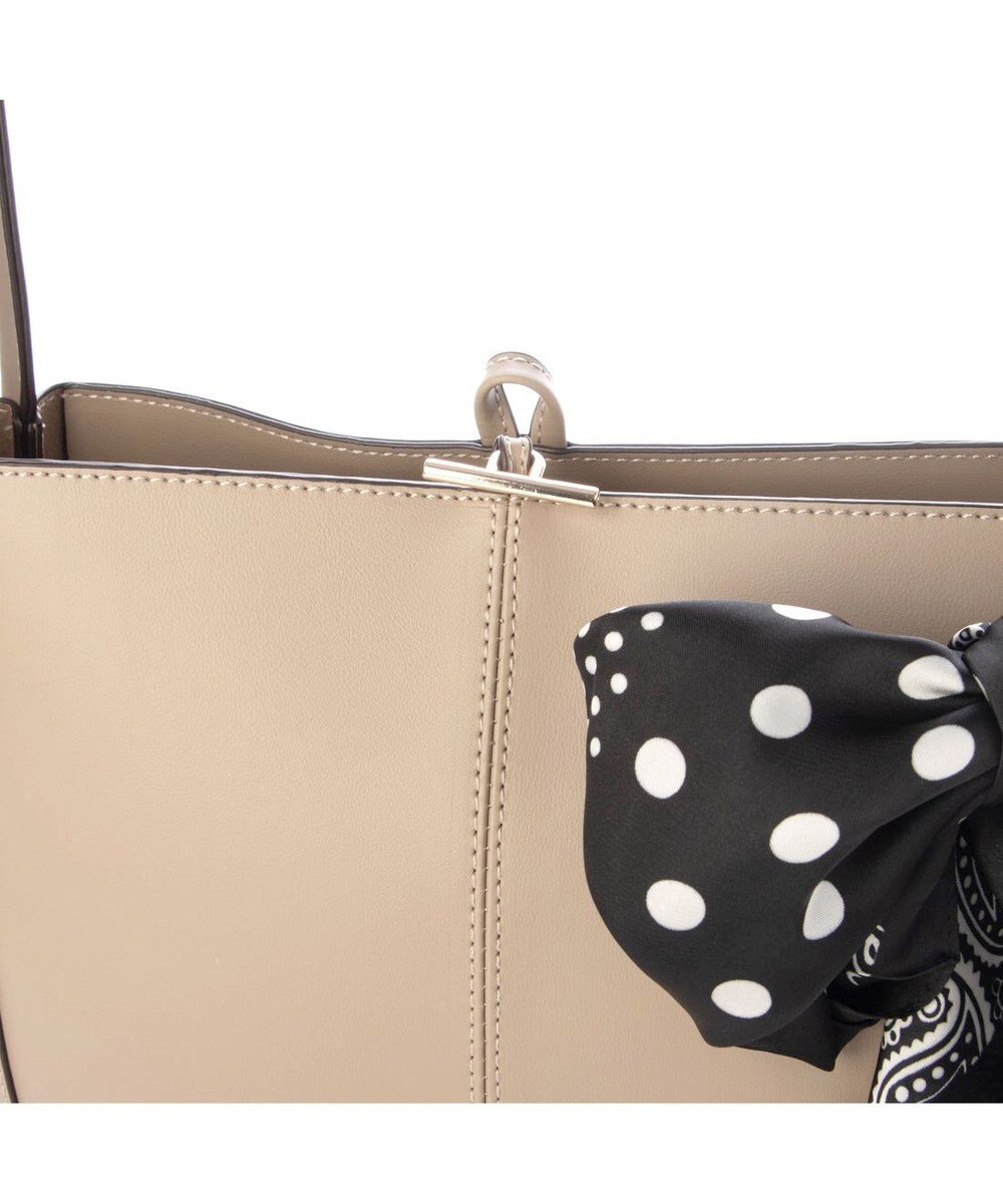 UNBILLION カシュカシュ cachecache / スカーフチャーム付きロングハンドルトート 