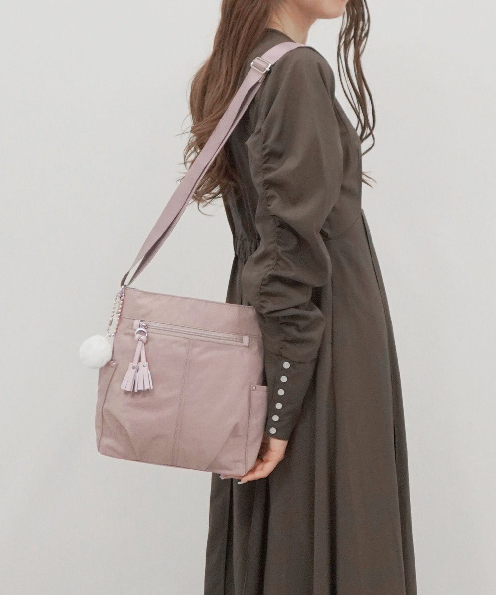 ACE BAGS & LUGGAGE kanana project collection タッセル-e ショルダーバッグ 縦 68871 