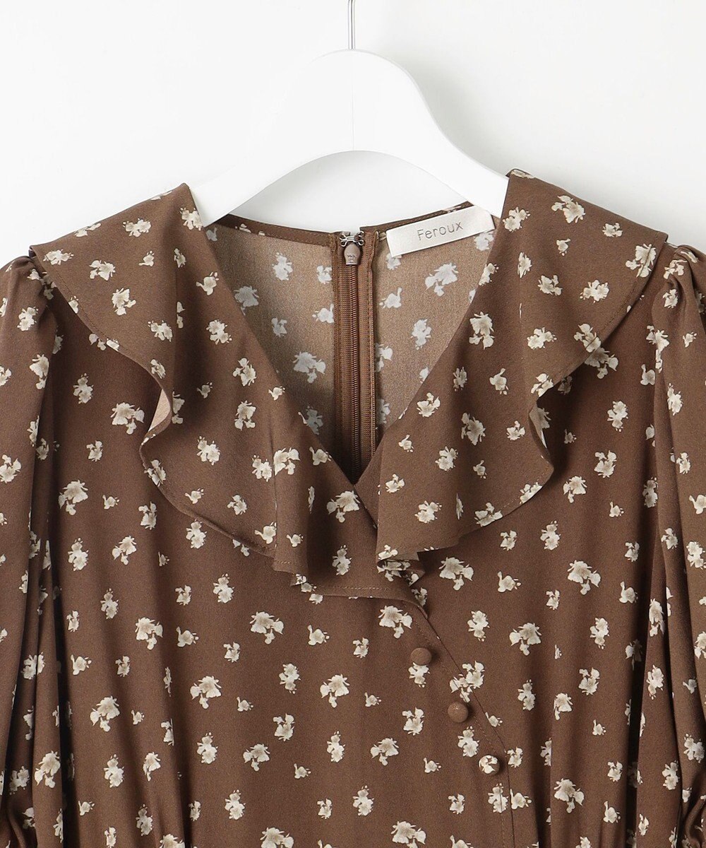 Feroux カシュクールデザイン 小花プリントワンピース 