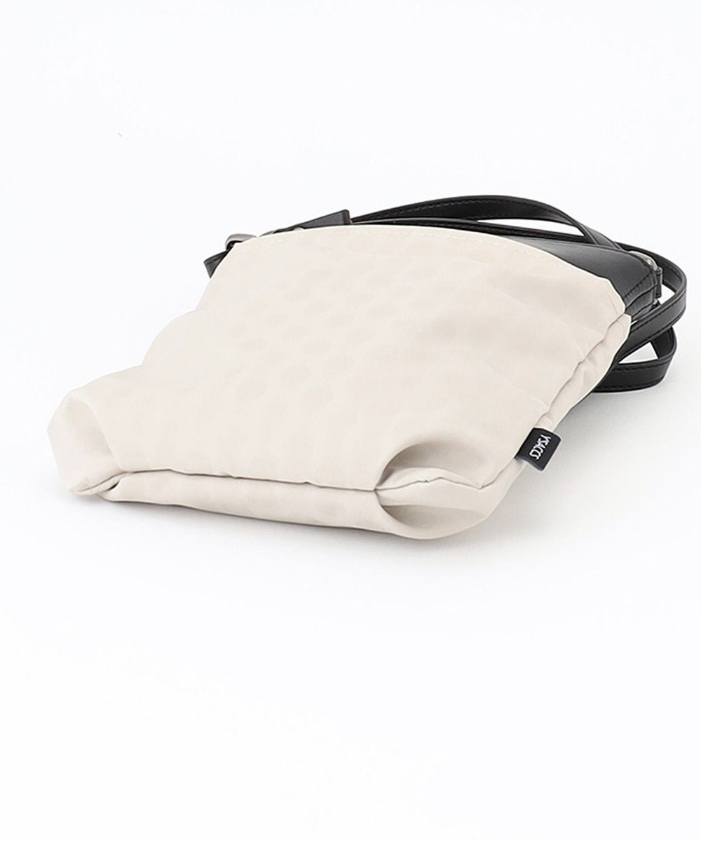 Y'SACCS Polka Dots　タックラウンドショルダー 