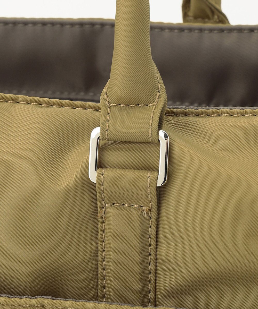 Y'SACCS 【ムック本掲載】ツイルナイロン　スクエアトート　Mサイズ 