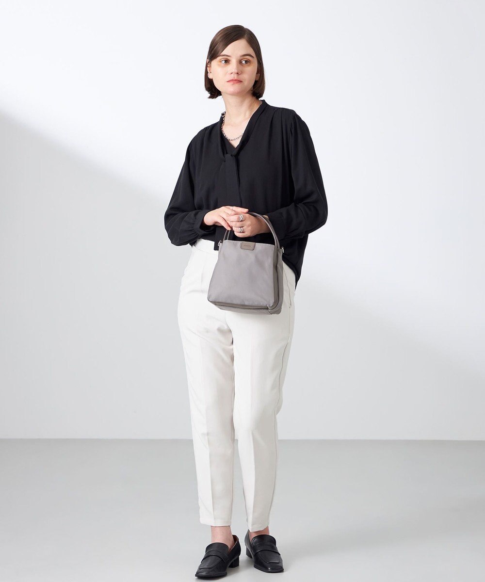 Y'SACCS スクエアすっきりトート SSサイズ 