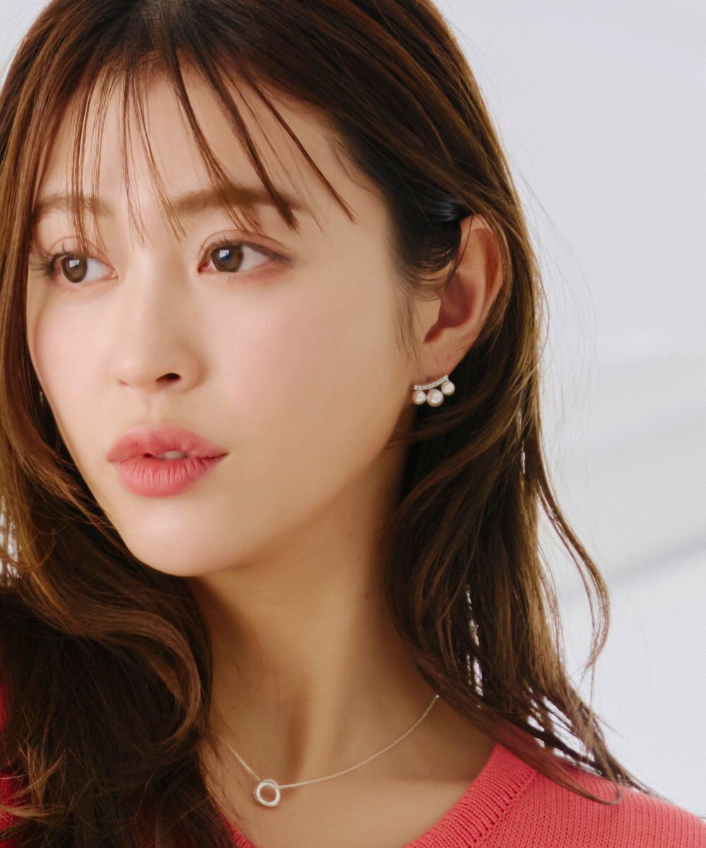 Tiaclasse 【金属アレルギー対応】3粒パールピアス 