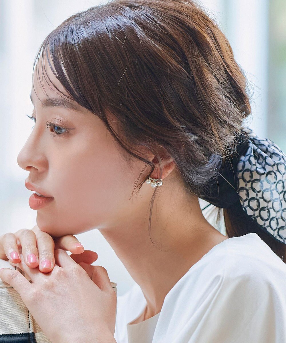 Tiaclasse 【金属アレルギー対応】3粒パールピアス 