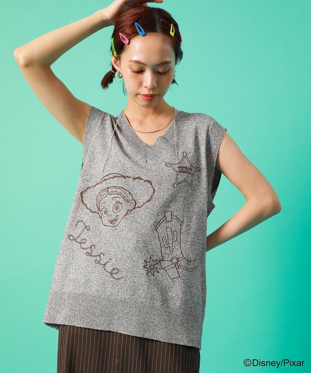 Green Parks ＴＯＹ　ＳＴＯＲＹ　／　刺繍Ｖネックニットベスト 