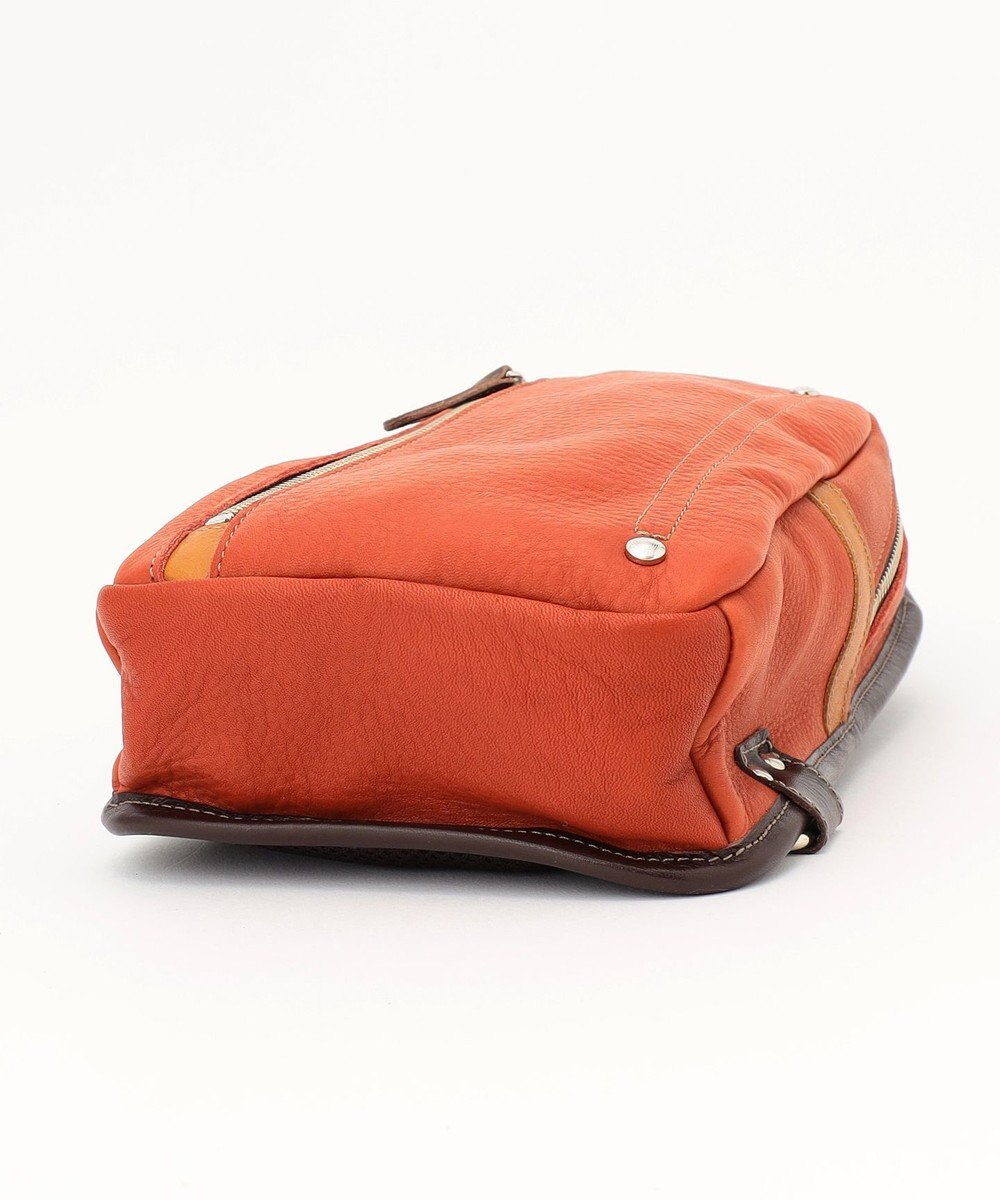 UNBILLION Otias シュリンクレザーオイル仕上げタテ型ボディバッグ 