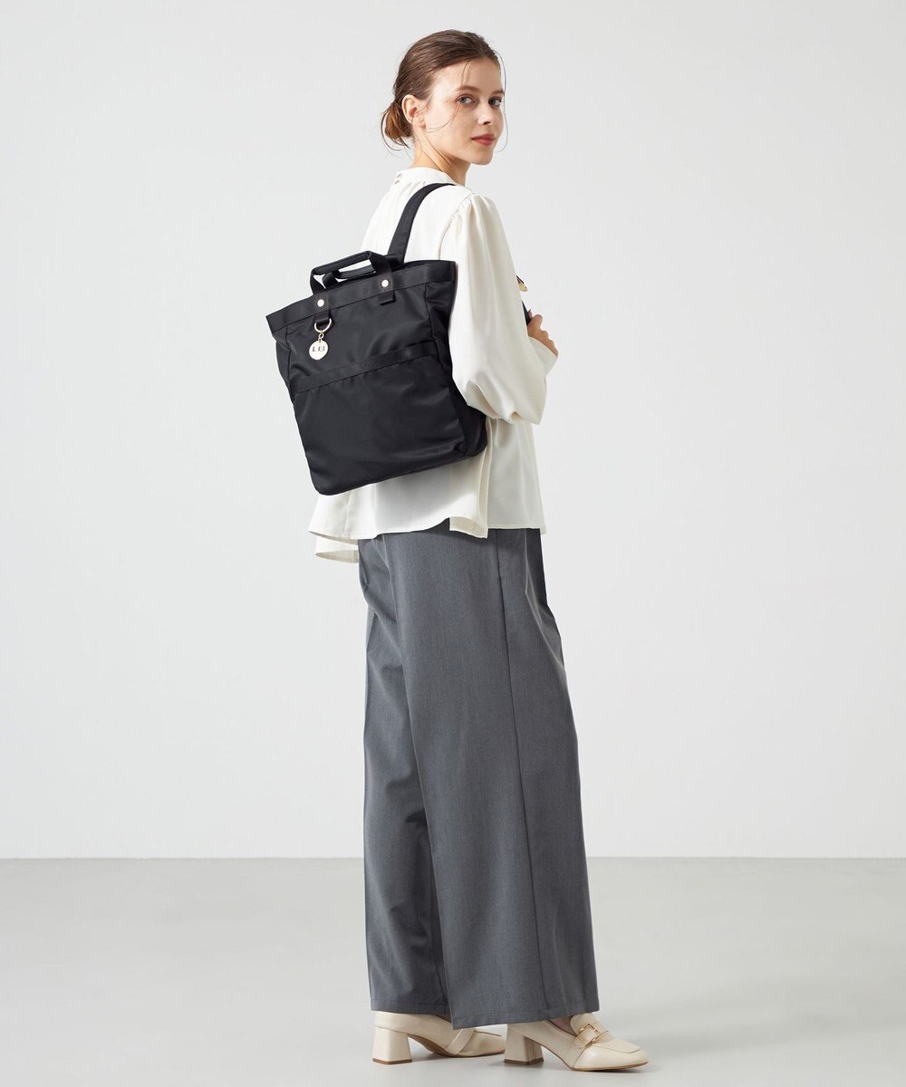 LA BAGAGERIE チャーム付き　ナイロンリュック 