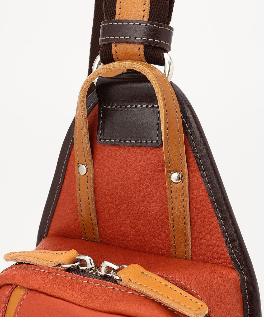 UNBILLION Otias シュリンクレザーオイル仕上げタテ型ボディバッグ 