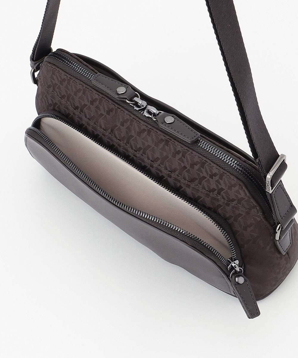 Y'SACCS モノグラムジャカード　ハーフムーンショルダー 